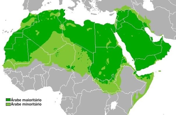 Mapa da distribuição predominante da população árabe ¹
