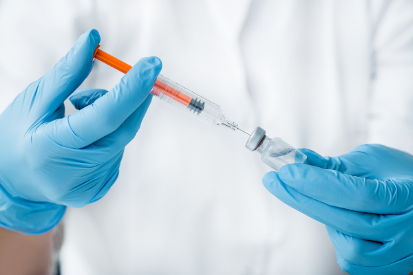 A cada ano, uma nova vacina contra a gripe é produzida.