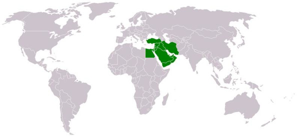 Mapa-múndi com os países do Oriente Médio destacados em verde.