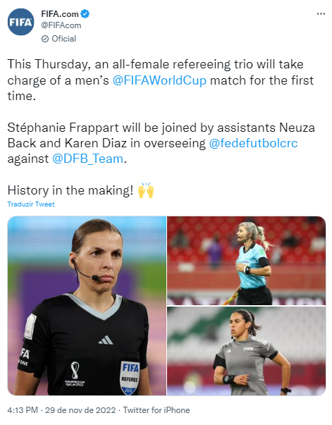 Publicação do Twitter da Fifa anunciando as mulheres na arbitragem da Copa. Fotos das três mulheres.