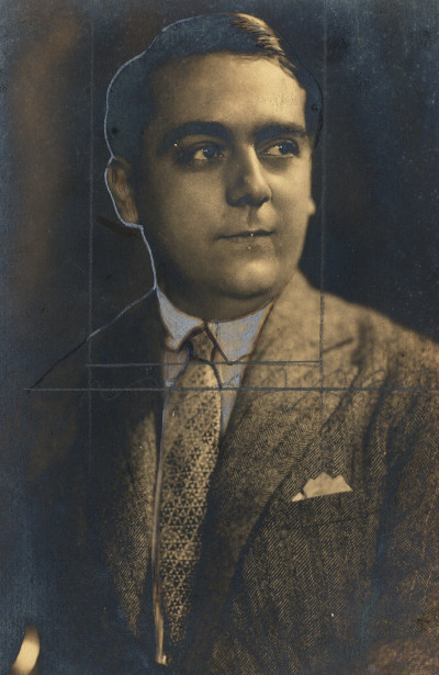 Retrato do escritor Ronald Carvalho, um dos artistas que participaram da Semana de Arte Moderna de 1922.