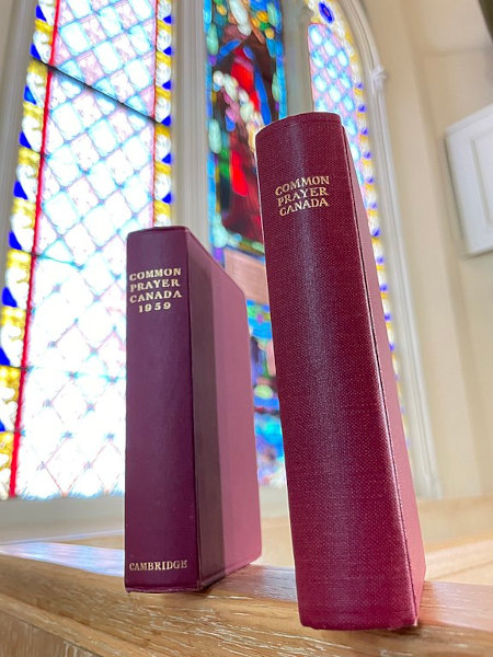 Livro Comum de Orações, adotado pelo anglicanismo, religião protestante.