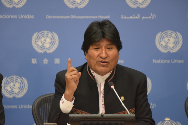 Fotografia de Evo Morales, político boliviano que foi presidente da Bolívia entre 2006 e 2019.