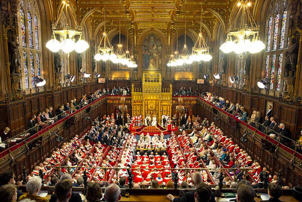 Cerimônia de Abertura do Parlamento de 2023, uma herança da Guerra Civil Inglesa.