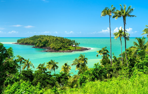Vista para a Ilha do Diabo, na Guiana Francesa.