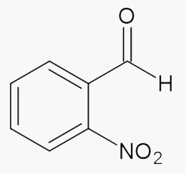 Cadeia carbônica aromática ligada ao grupo nitro e a um aldeído.