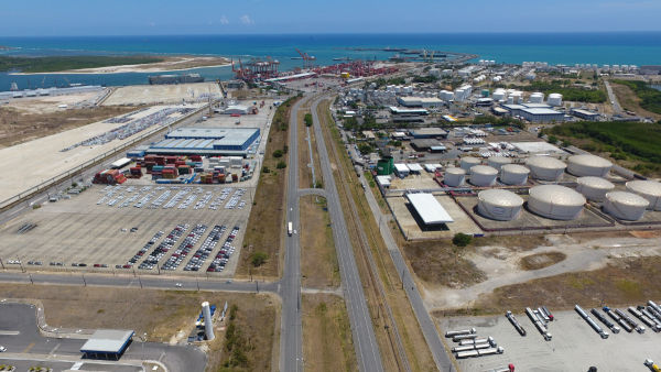 Complexo do Porto de Suape, em Pernambuco, um dos polos industriais da região Nordeste.