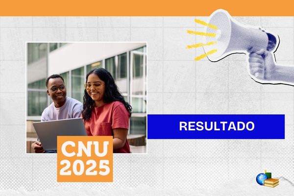 Concurseiros em computador