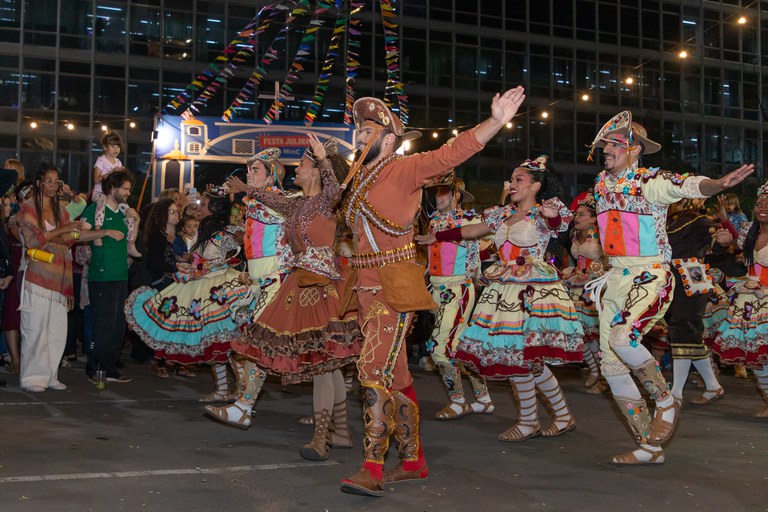 Dan&ccedil;a de quadrilha