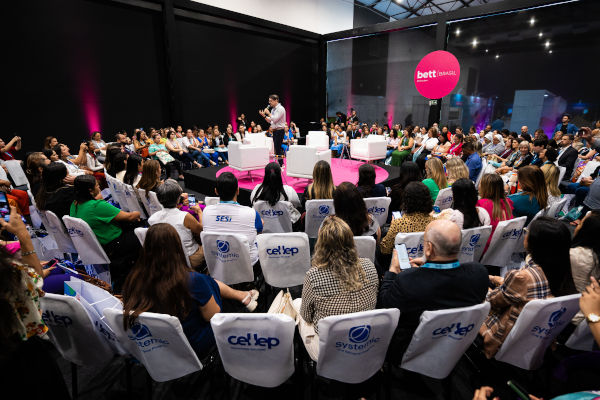 ‘Uma nova aprendizagem para construir futuros regenerativos’ é o tema central da Jornada Bett. Crédito: Bett Brasil