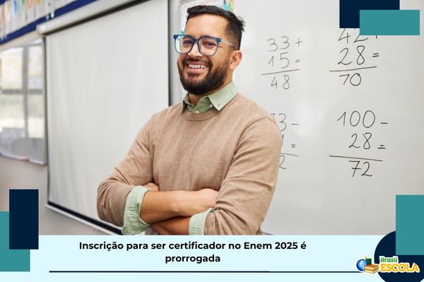 Professore sorri. Texto na imagem:Inscrição para ser certificador no Enem 2025 é prorrogada.