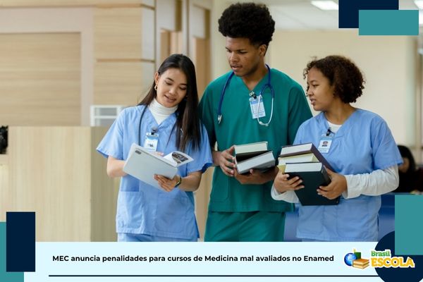 Cursos de Medicina mal avaliados no Enamed Estudantes do curso de Medicina
